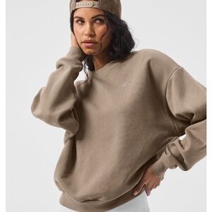ALO Yoga gravel accolade Crew Neck Sweater